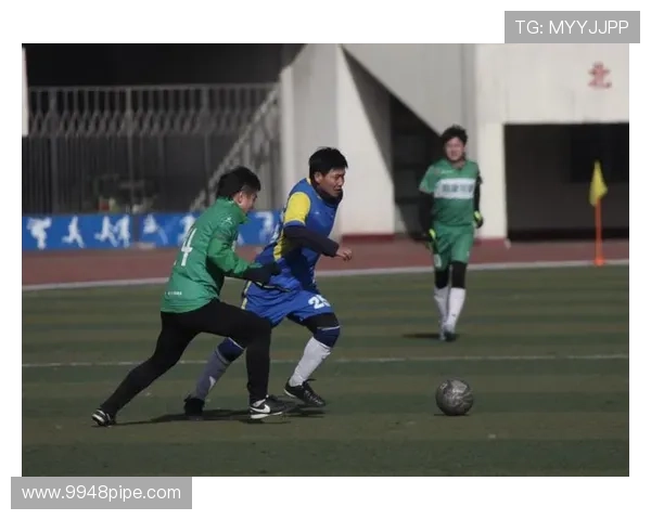 西安足球队展现灵活战术与团队协作的精彩表现分析