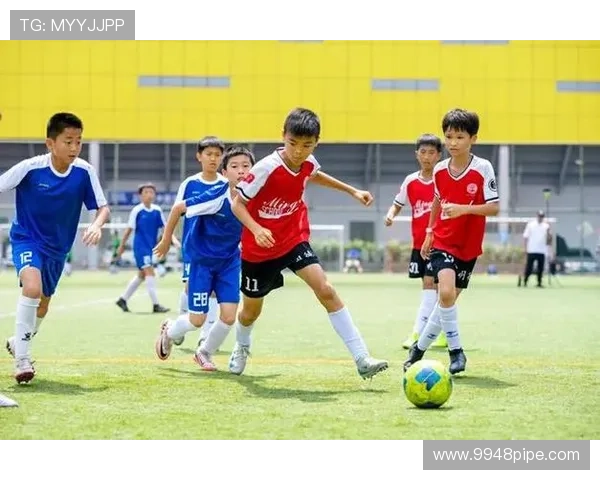 足球明星萌娃界的璀璨星光小球员们的成长故事与梦想追逐 足球明星萌娃界的璀璨星光小球员们的成长故事与梦想追逐