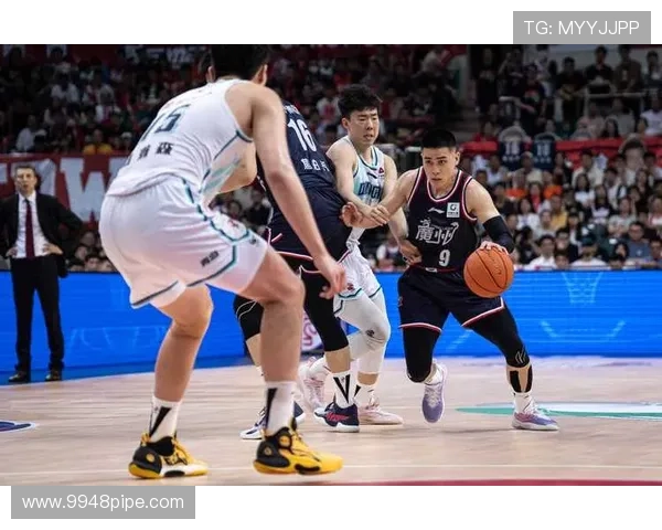 广州足球队在欧锦赛中的默契配合与战术分析展现出强大实力